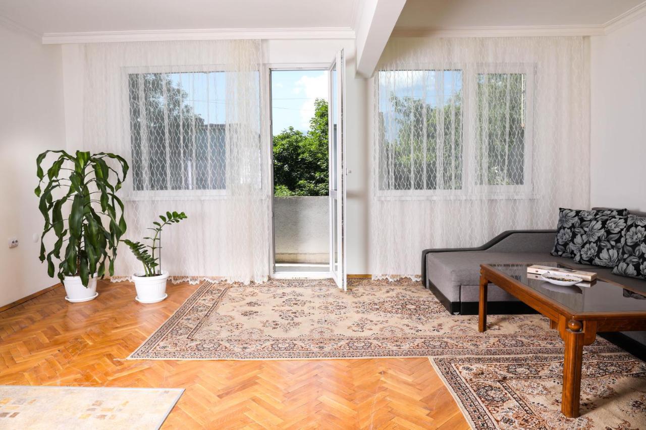 Krichim Apartments,Three-Bedroom, Large Apartment, Top Center Sofia Exterior photo